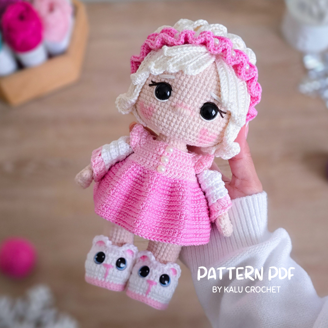 MRS. CLAUS ♡ PDF PATTERN